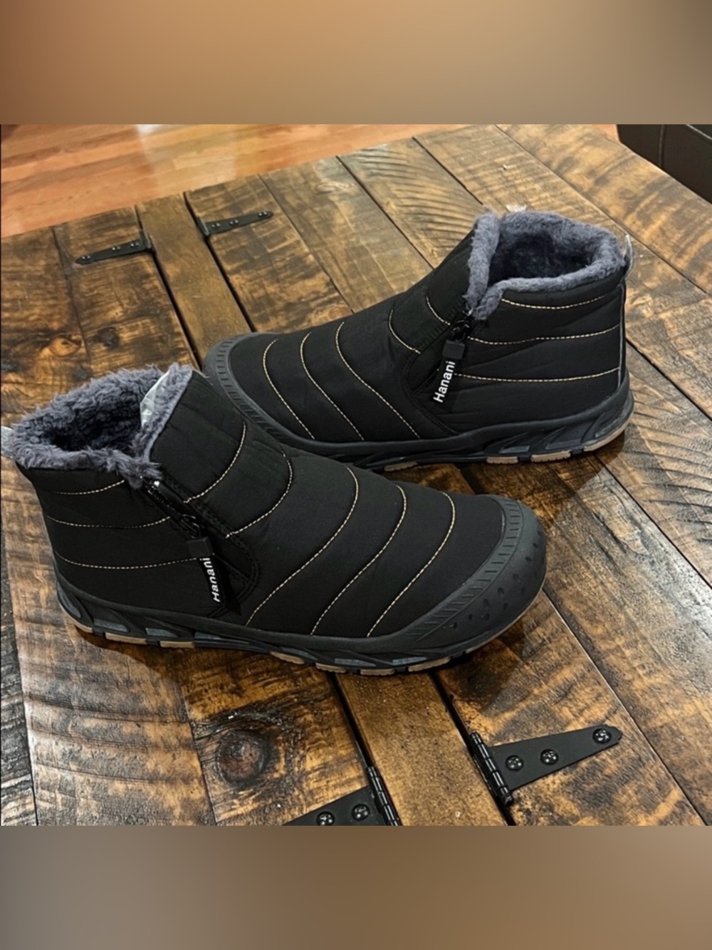 Black Insulated Snow Boots